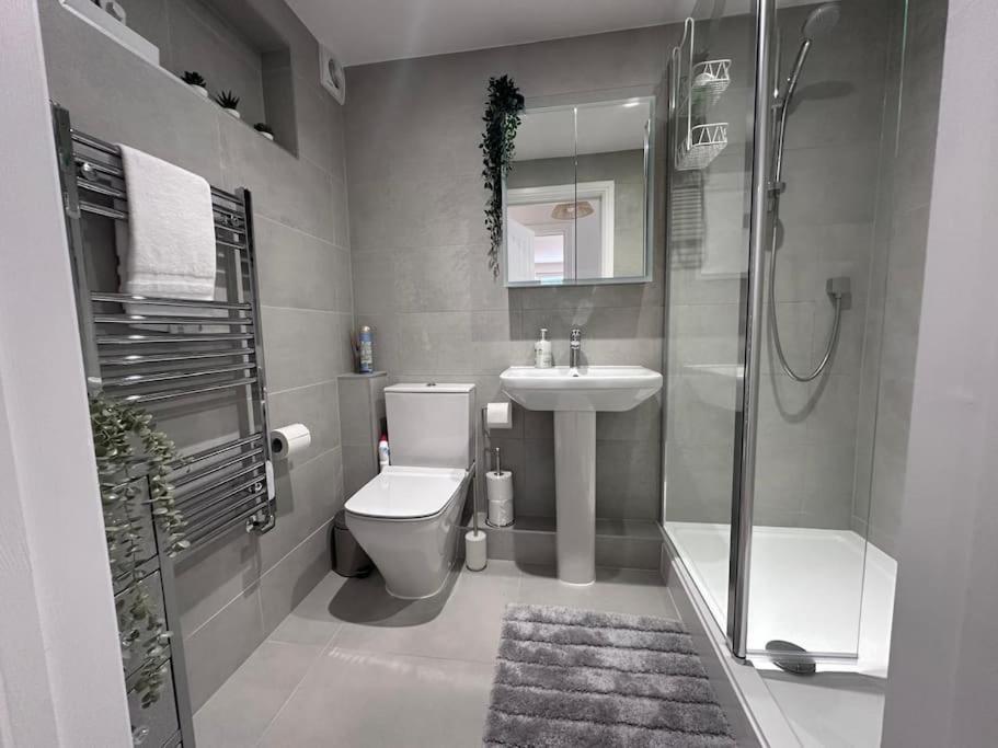 شقة 2Bed Ground Floor Flat + Garden Sunningwell المظهر الخارجي الصورة