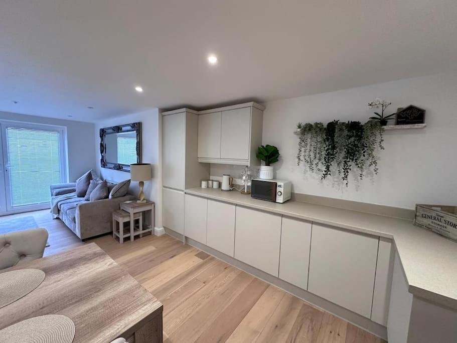 شقة 2Bed Ground Floor Flat + Garden Sunningwell المظهر الخارجي الصورة
